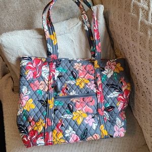 Vera Bradley tote bag